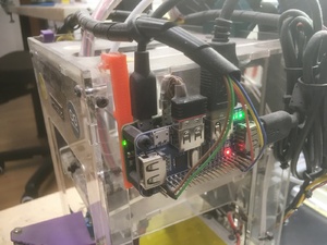 Raspberry Pi Zero mounted on Fabrikator Mini
